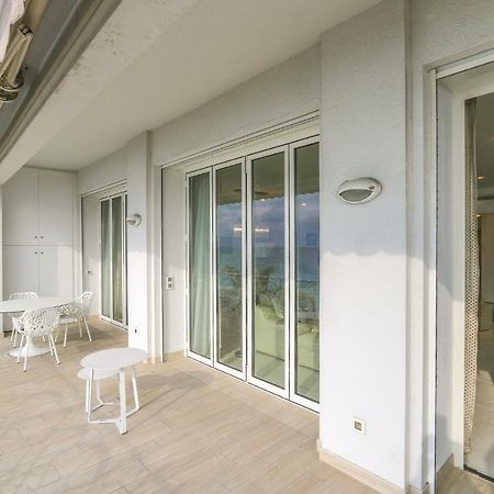 Seafront Modern Apartment Nice Luaran gambar