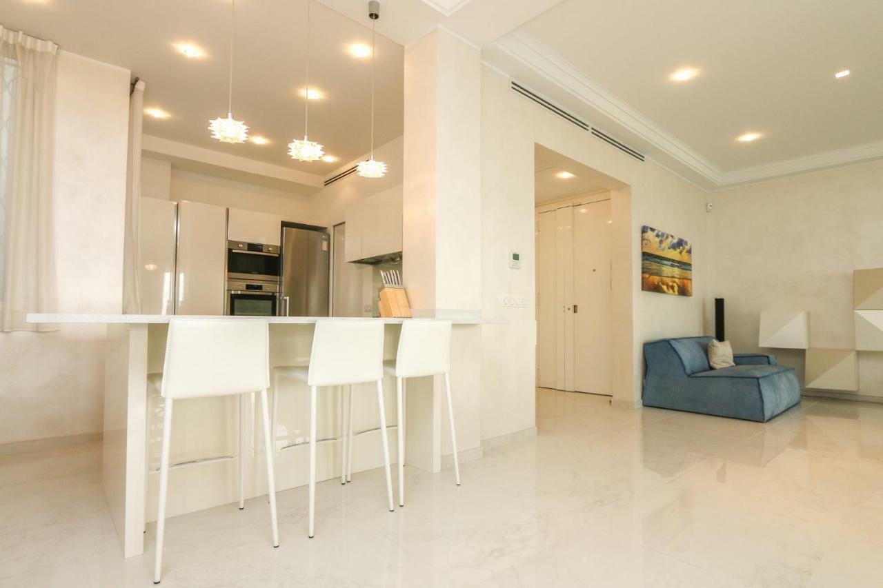 Seafront Modern Apartment Nice Luaran gambar
