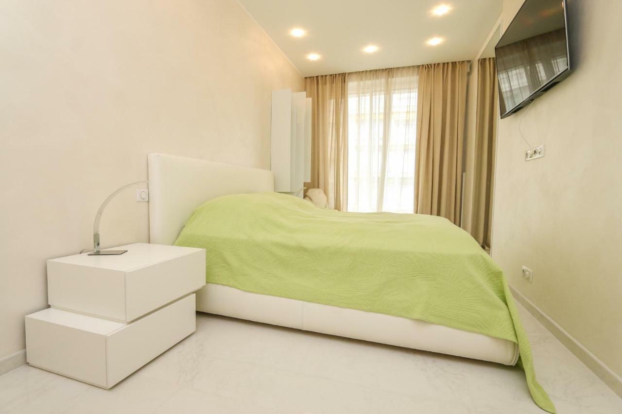Seafront Modern Apartment Nice Luaran gambar