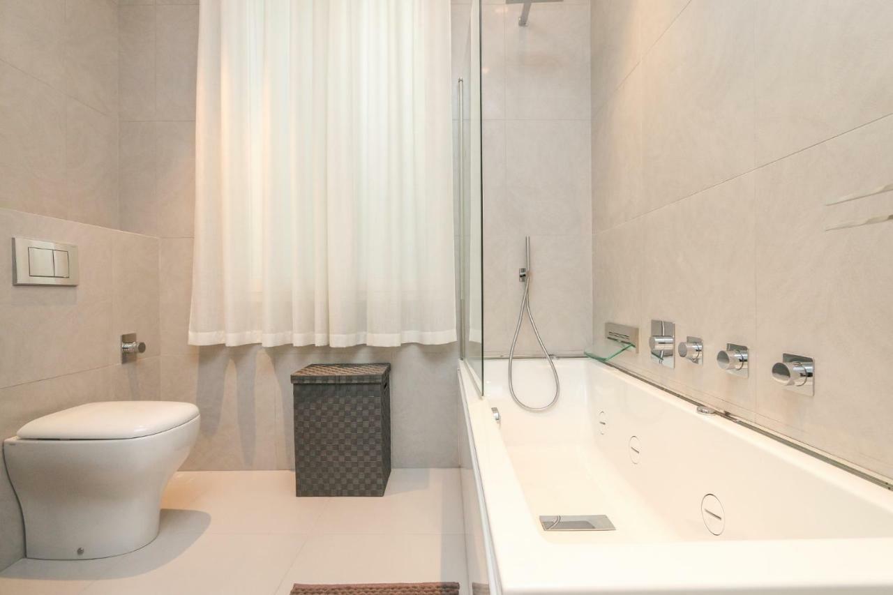 Seafront Modern Apartment Nice Luaran gambar